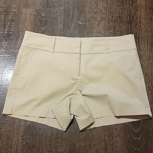 Ann Talyor Signature Khaki Shorts - Picture 2 of 16